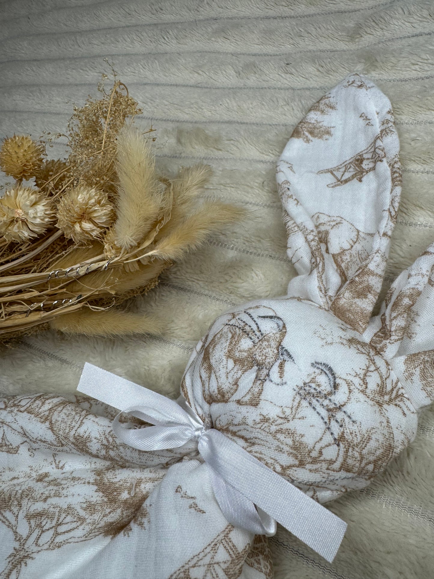 𝐷𝑜𝑢𝑑𝑜𝑢 𝑙𝑎𝑝𝑖𝑛 𝑠𝑎𝑓𝑎𝑟𝑖. ✨