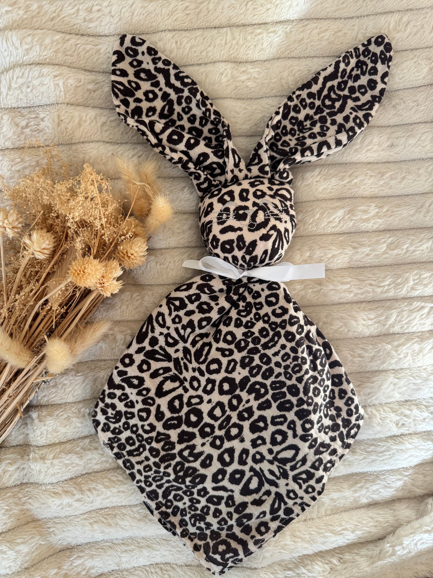 Doudou lapin léopard