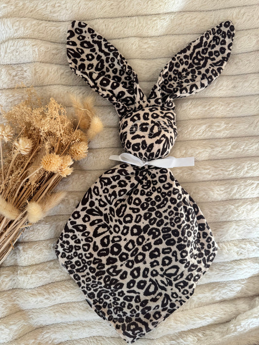 Doudou lapin léopard