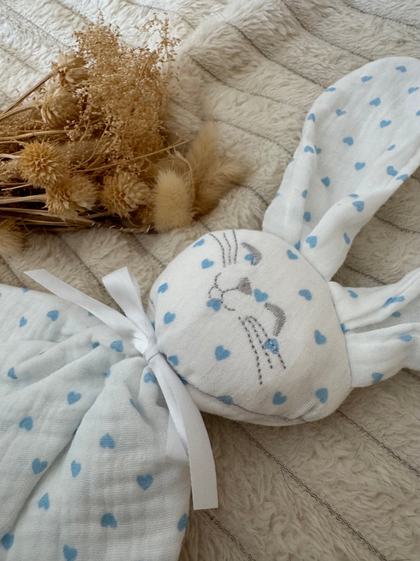 𝐷𝑜𝑢𝑑𝑜𝑢 𝑙𝑎𝑝𝑖𝑛 𝑐𝑜𝑒𝑢𝑟𝑠. ✨